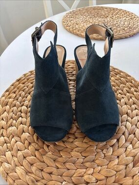 Sole Society navy Suede Peep-Toe Slingback Heels